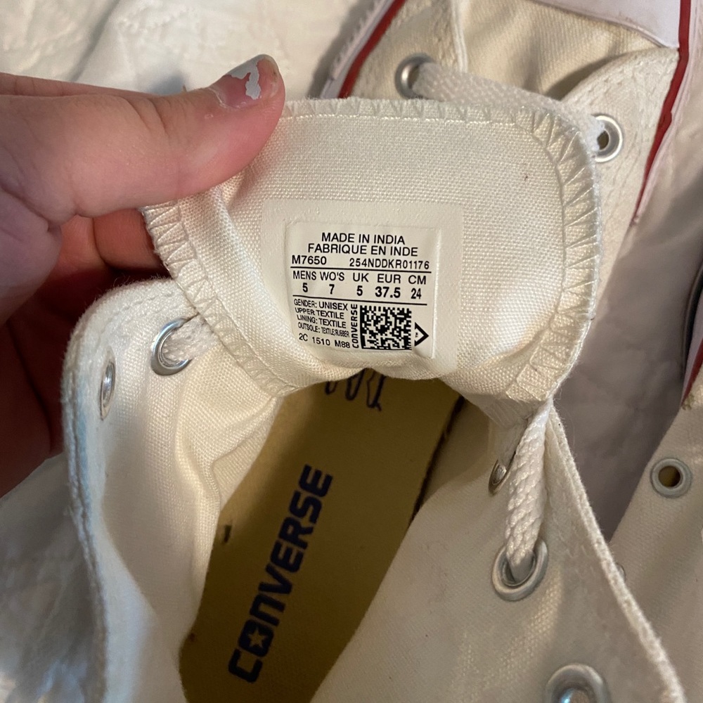 High Top Converse Women’s Size 7